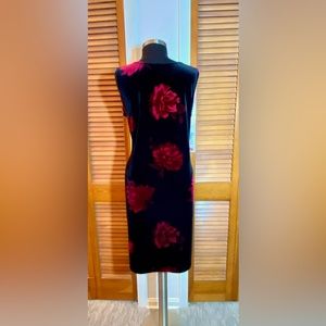 Robbie Bee sleeveless velvety Dress Black with Rose print 14 Petite NWT